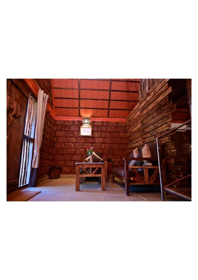 The Horse & Chariot Hotel Madikeri Eksteriør billede