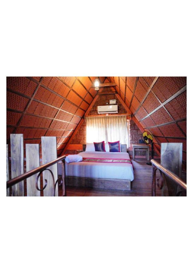 The Horse & Chariot Hotel Madikeri Eksteriør billede