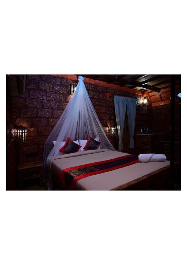 The Horse & Chariot Hotel Madikeri Eksteriør billede